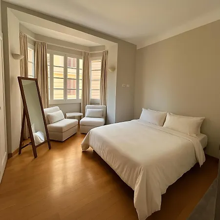 Charming Vintage Flat Only 1 Min Walk From Monte Carlo Beausoleil
